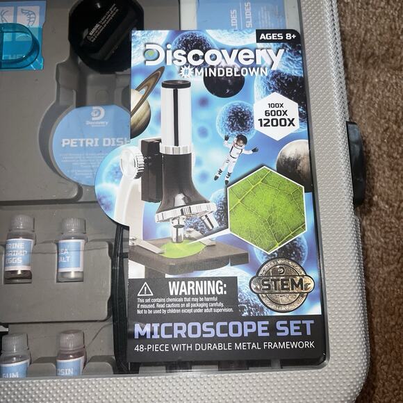 Discovery Mindblown Microscope Set with Case 120X Lots Of pieces - Picture 2 of 8